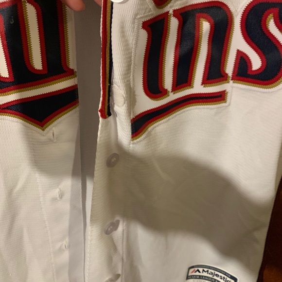 Minnesota Twins Jersey Shirt - Picture 4 of 6